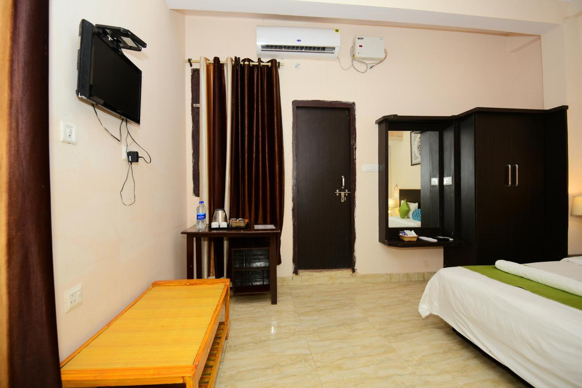 Ap Palace Hotel, Ayodhya Dış mekan fotoğraf