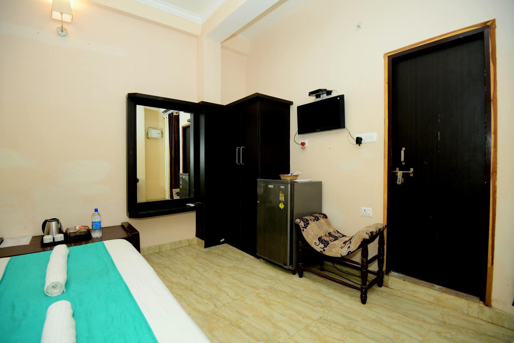 Ap Palace Hotel, Ayodhya Dış mekan fotoğraf