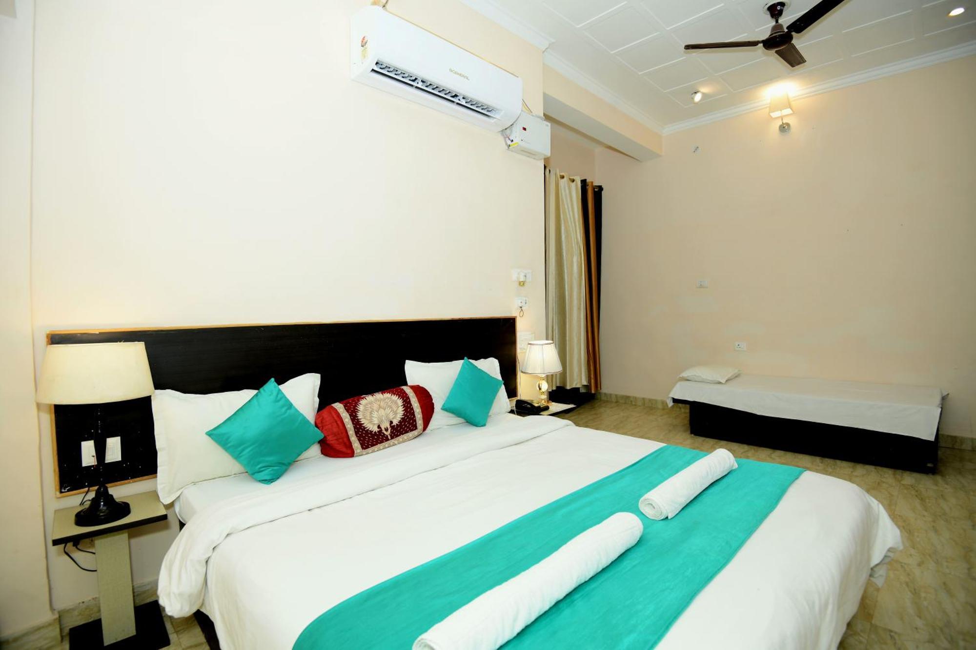 Ap Palace Hotel, Ayodhya Dış mekan fotoğraf