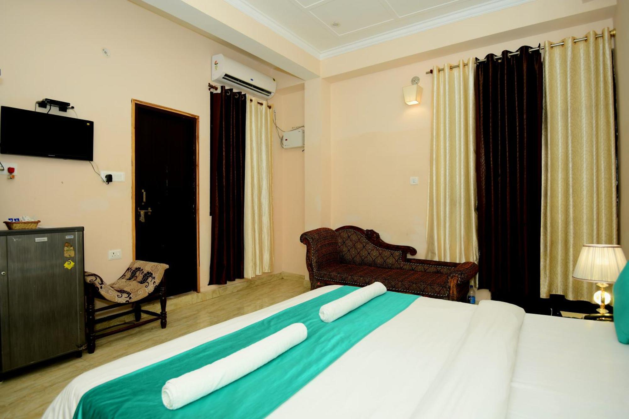 Ap Palace Hotel, Ayodhya Dış mekan fotoğraf